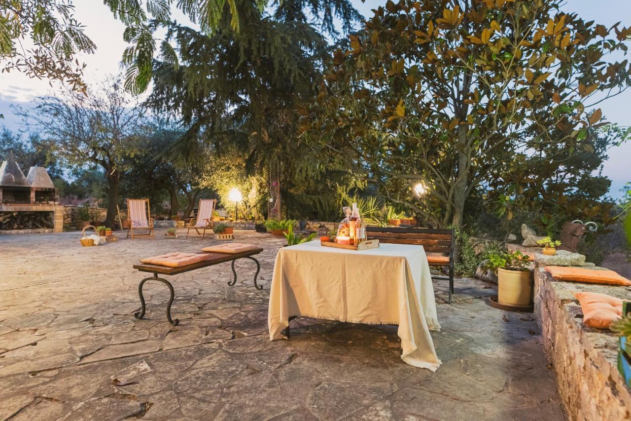 Trulli Country House Carla'S Secret Castellana Grotte Esterno foto